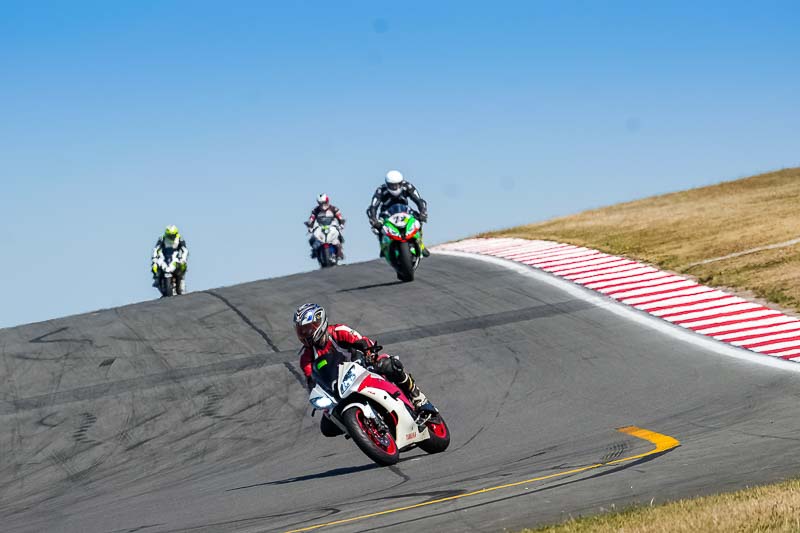 donington no limits trackday;donington park photographs;donington trackday photographs;no limits trackdays;peter wileman photography;trackday digital images;trackday photos